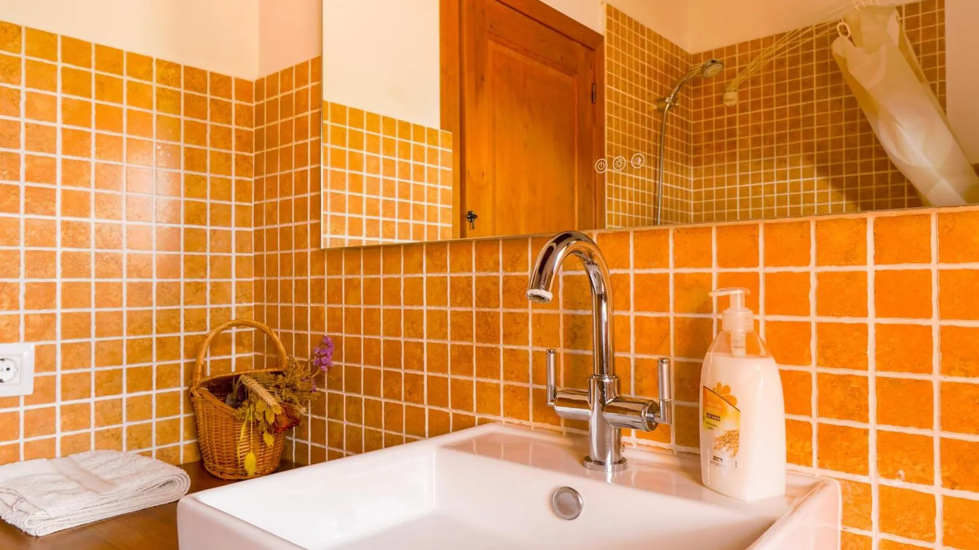 Holiday home Mas Cal Carreter, Take A Break - Slow Living Fares Spain